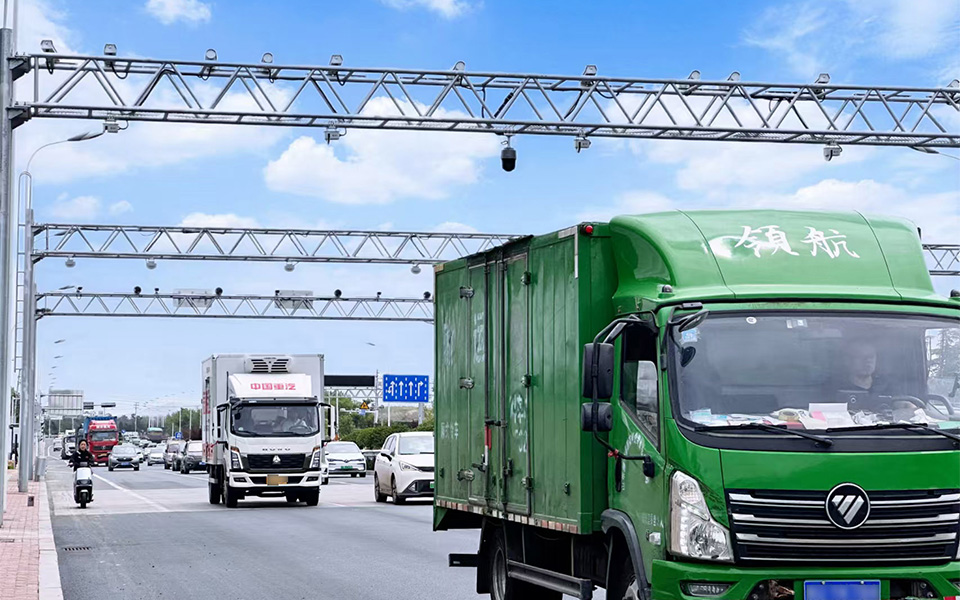 不停車稱重系統(tǒng)圖片 不停車稱重系統(tǒng)圖片